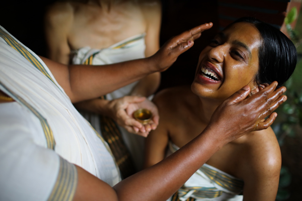 01: RELAXING & REJUVENATION TREATMENTS