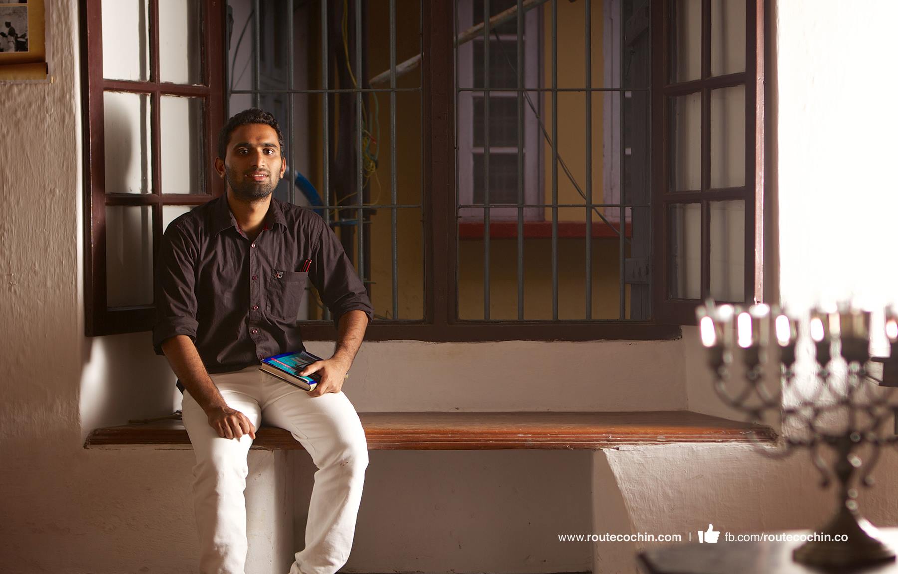 THOUFEEK ZAKRIYA - My story to calligraphy 