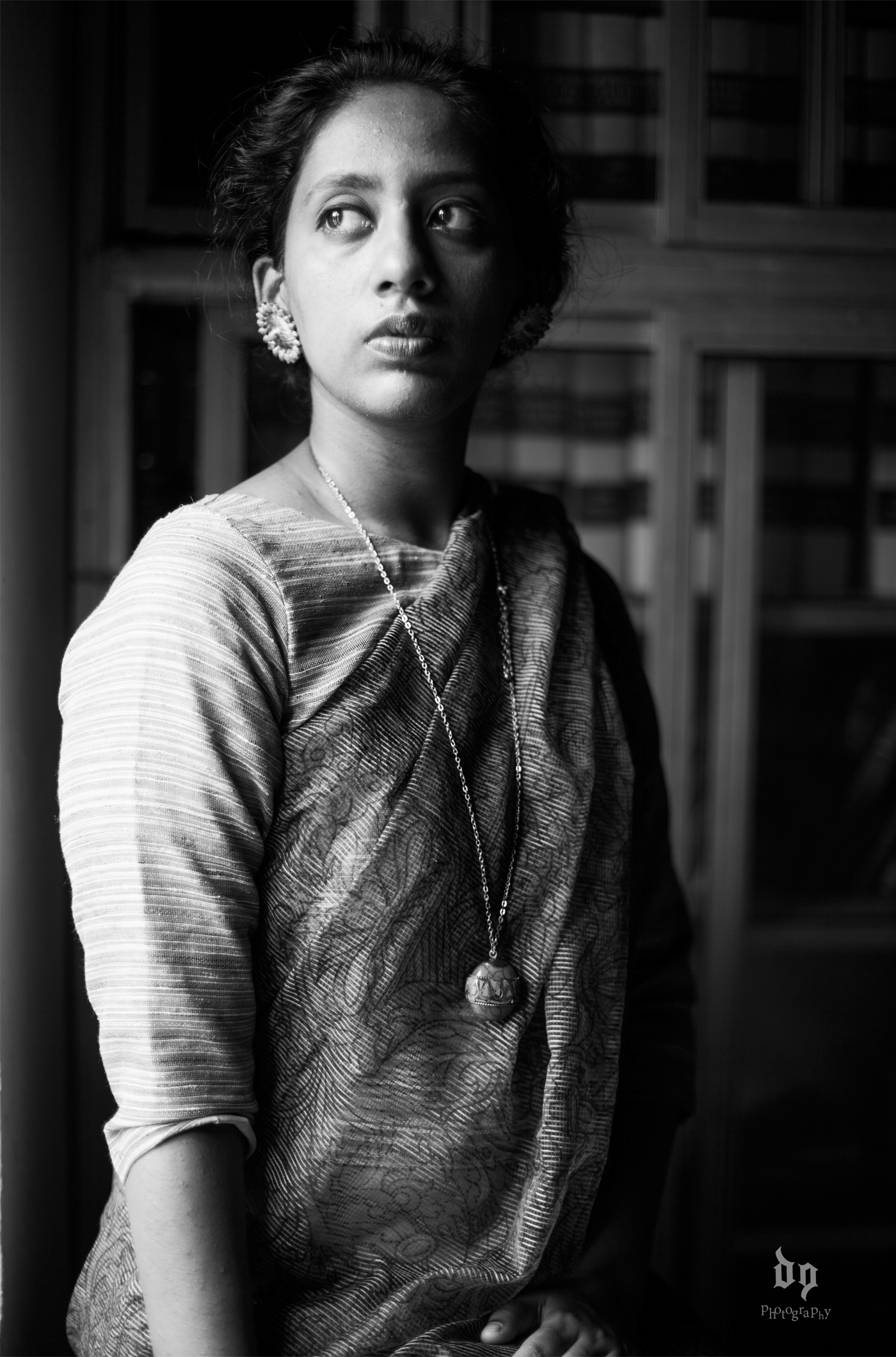 79 IN TIME  - 
Nº4: Beauty  - 
I've always seen this saree in my mom's wardrobe and I was pleasantly surprised, when she said it belonged to Ammachi. She sported the bolder prints in the early 90s. It was all the more nostalgic when I was photographed at her first home after marriage.   