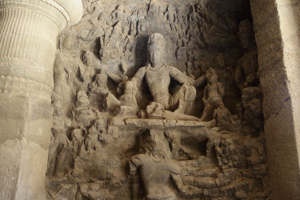 ELEPHANTA CAVESRAVANA SHAKING MOUNT KAILASH (1)