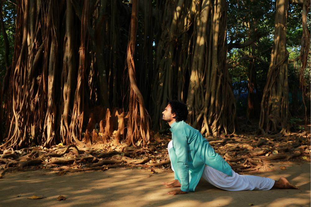 Position 09:ASHWA SANCHALANASANA