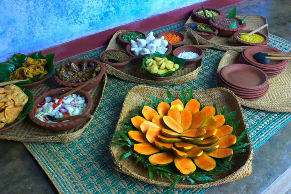 FROM A TO Z 
FRUITS & VEGETABLES IN AYURVEDA 
